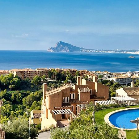 Charming Townhouse With Sea Views & Pool In Altea Villa Calpe Luaran gambar