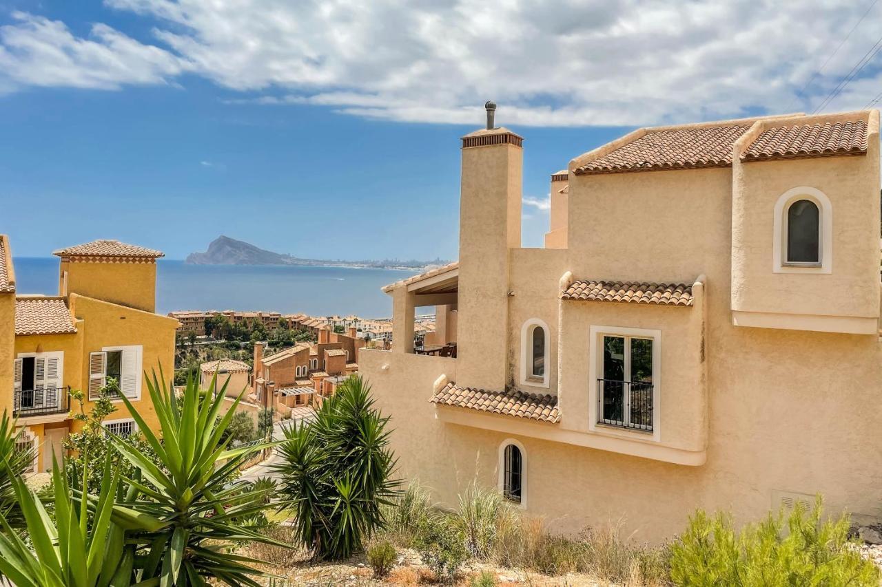 Charming Townhouse With Sea Views & Pool In Altea Villa Calpe Luaran gambar