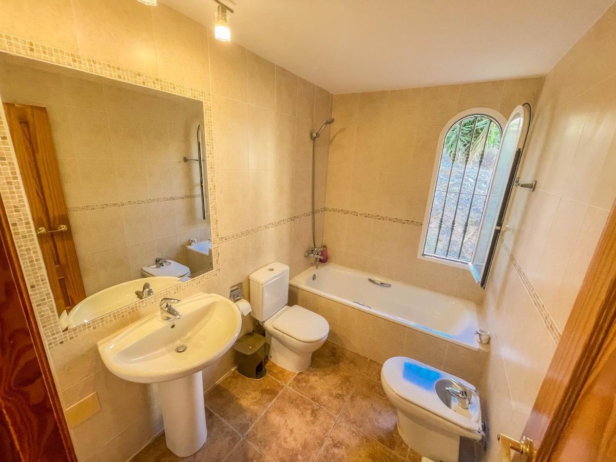 Charming Townhouse With Sea Views & Pool In Altea Villa Calpe Luaran gambar